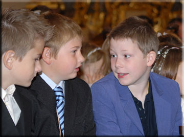 Besonders gestalteter Gottesdienst f&uuml;r unsere Erstkommunionkinder 2009